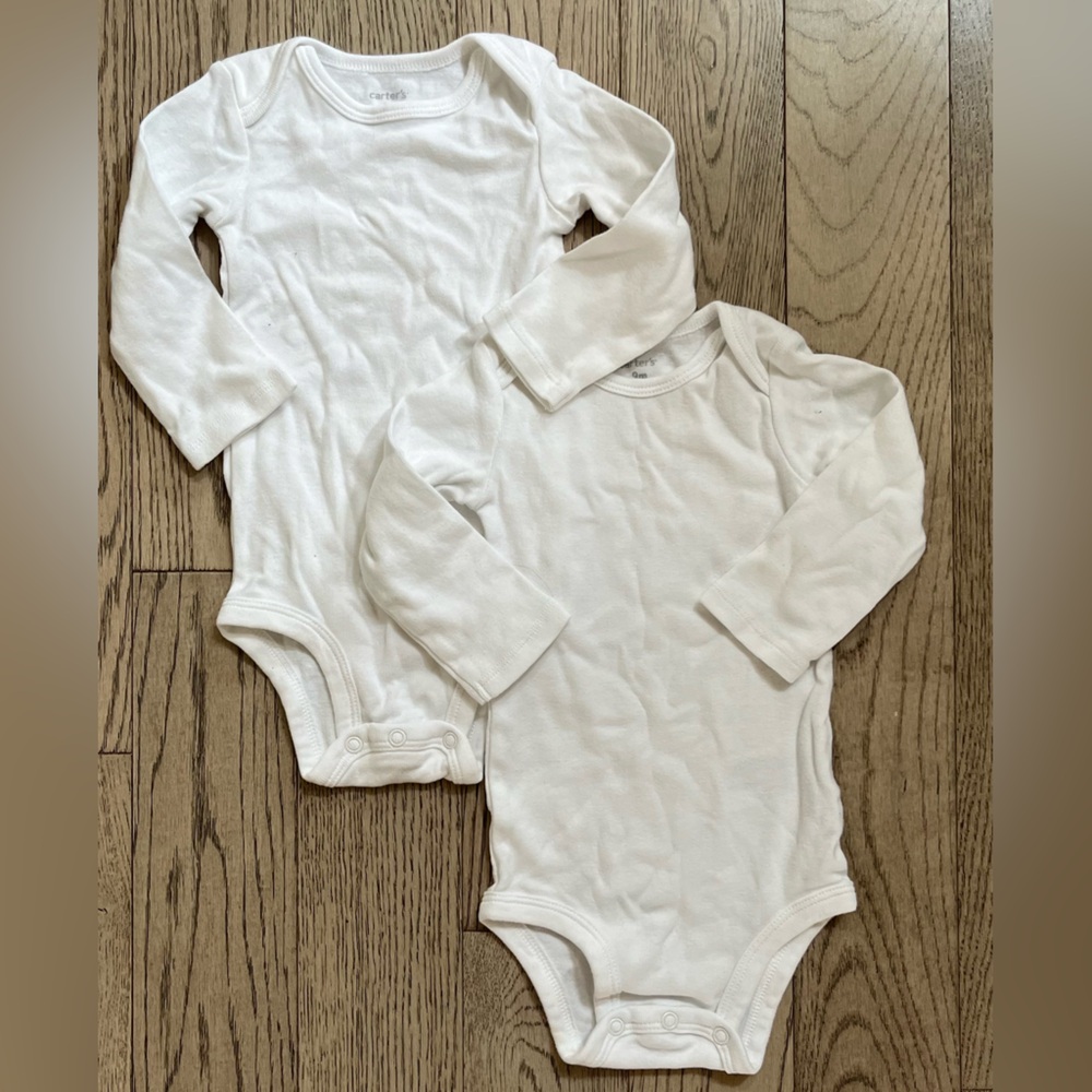 Carter’s White Long Sleeve Baby Bodysuit Set
